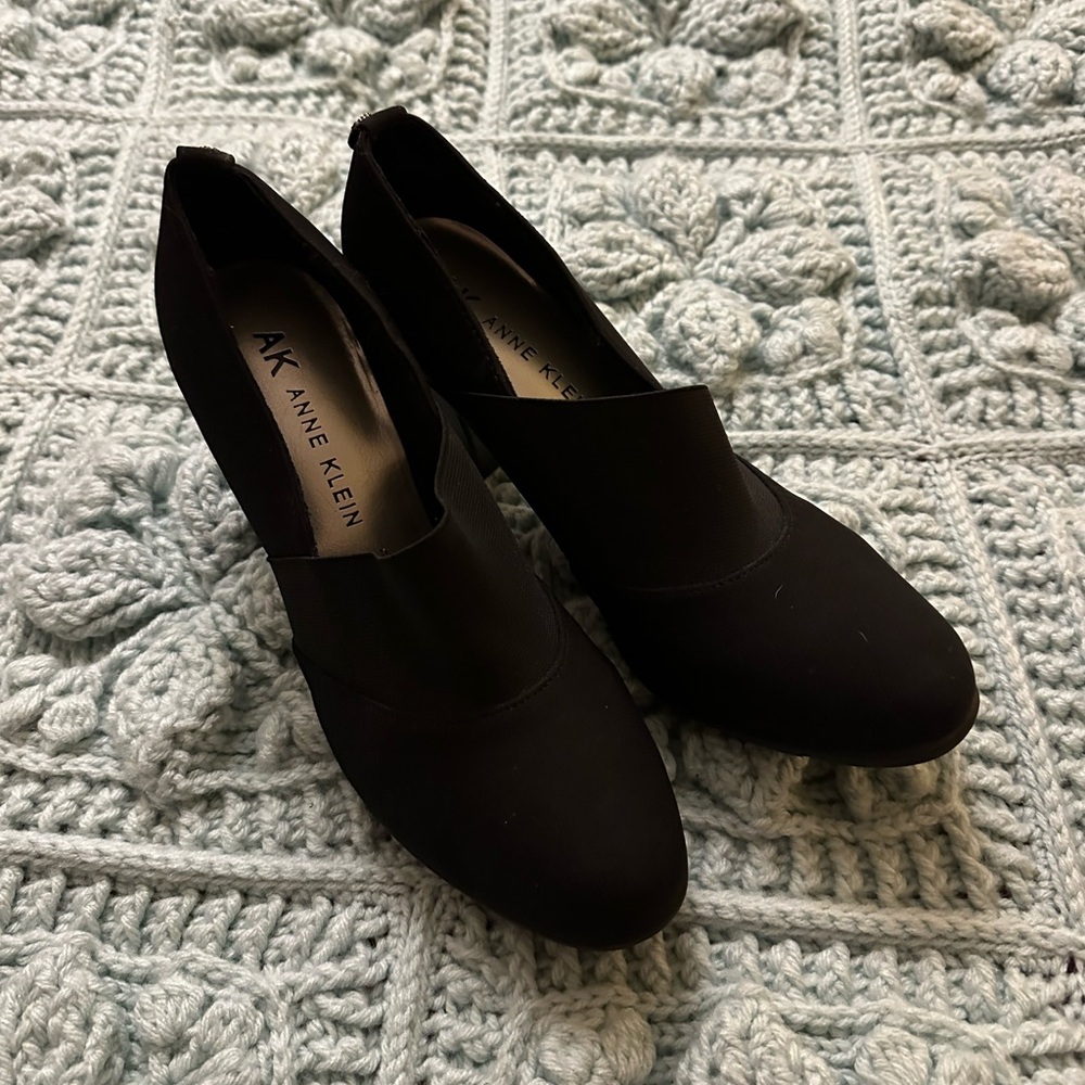 Anne Klein Women's Black Shoes